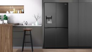 I frigoriferi Hisense PureFlat arrivano in Italia: design elegante e alta tecnologia per un tocco di classe in cucina