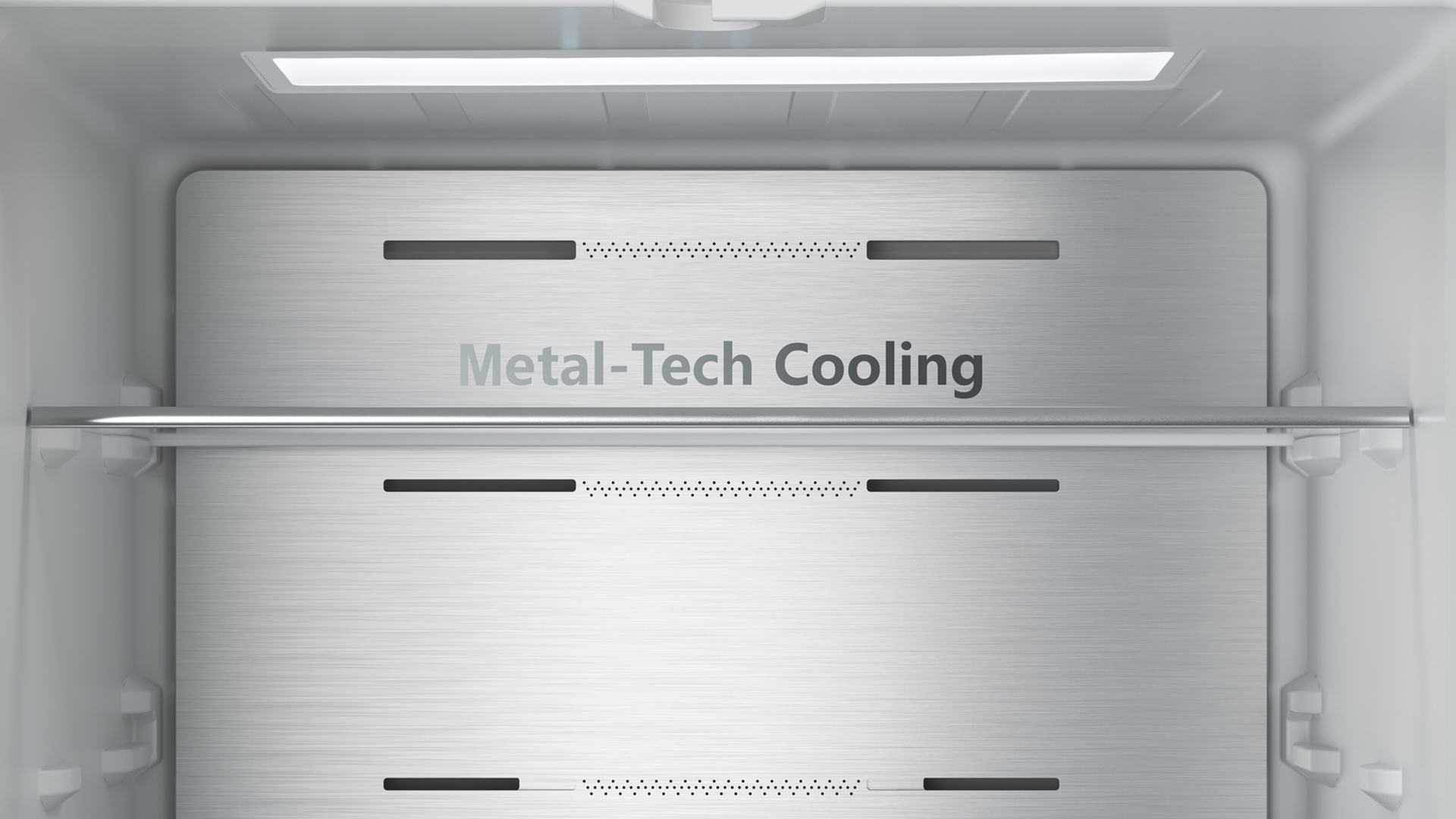 Scopri il Frigo Combinato Nero RB645N4BIE | Hisense Italia